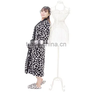 2016 New Arrival Black and White Print Kimono Night Dress thumbnail-1