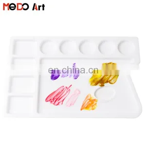 9 Well Rectangular Plastic Art Palette thumbnail-1