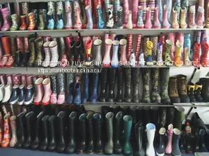 Various Printing Rubber Rain Boots, Vogue Rubber Boot, Waterproof Vogue Rain Boot, New Fashion Rubber Rain Boots, China Rain Boots thumbnail-1