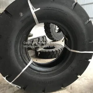 Jinyuan LHD Smooth Tyre 9.75-18 1000 10.00-20 Smooth Engineering Tyre thumbnail-4