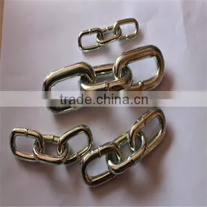 Iron Link Chain Weld Chain thumbnail-5