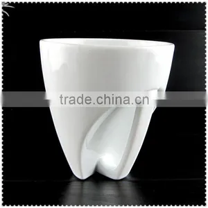 White Ceramic High-heeled Shoes Shape Mug thumbnail-1