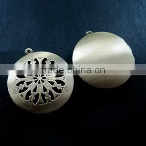 30MM Vintage Victorian Brass Bronze Round Locket,locket Pendant 1111023 thumbnail-2