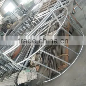 Round Bale Feed Rack Hay Feeder thumbnail-2