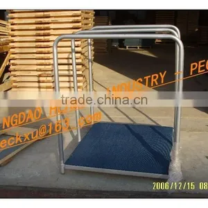 Panel Cart - Green Color Panel Cart With 2 Removable Uprights and With Solid Deck Covering With Carpet and Uprights thumbnail-2