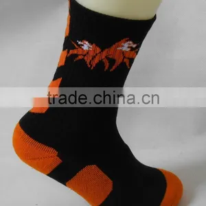 Custom Wholesale Athletic Elite Basketball /Football Socks thumbnail-3
