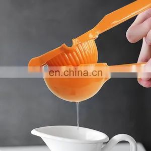 Wholesale Kitchen Accessories Food Grade Plastic Lemon Squeezer Fruit Tool thumbnail-3