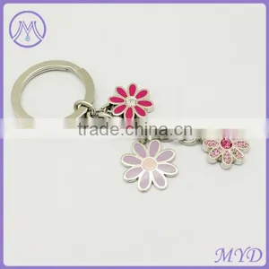 High Quality Metal Custom Color Enamel Crystal Flower Keychain thumbnail-2