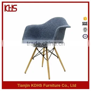 Famous Fashionable Cosy Designed Plastic Seat Strong Stable Legs Leisure Chair thumbnail-5
