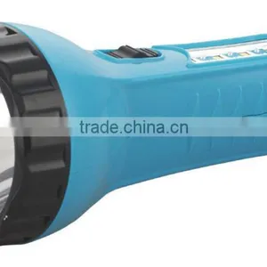 2015 New Low Price 1W Led Plastic Flashlight With Plug thumbnail-4