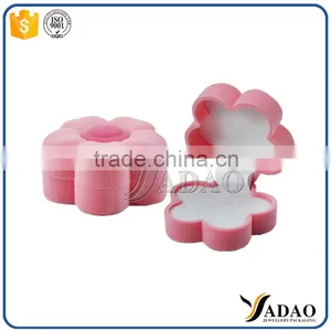 Direct Factory Flocking Velvet Gift Packaging Flower Shape Ring Box Jewelry thumbnail-1