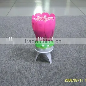 Flowering Musical Birthday Candle thumbnail-1