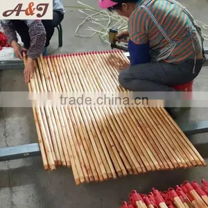 Durable Wooden Mop Handle With 5 cm Red Cap thumbnail-3