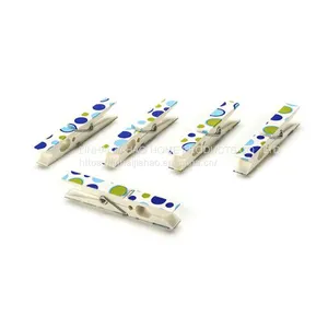Plastic Clothes Pegs thumbnail-1