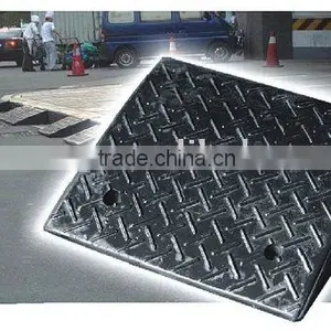 Rubber Kerb Ramp thumbnail-1