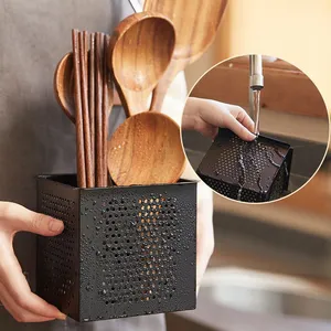 Solid Wood Knife Rack thumbnail-2