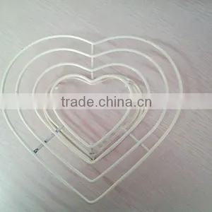 CCOT-001 2014 New Style Wire Heart Cake Rack With Coating Color thumbnail-1