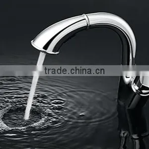 Single Hole Pull-out Wash Basin Faucet thumbnail-3