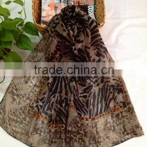 2015 New Design Printed Polyester Scarf Shawl of Animal Pattern thumbnail-2