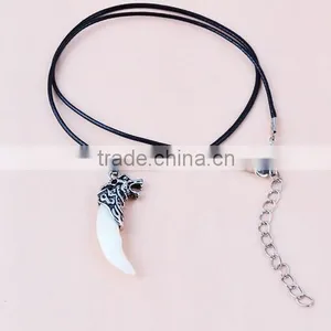 Tibet Punk Men's Cool Real Gothic Wolf Tooth Necklace Domineering Pendant thumbnail-3