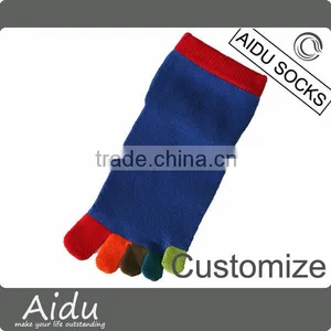Best Socks Manufacturer Japanese OEM Design Red Black Stripes Pure Cotton Knitting Women Toe Socks thumbnail-1