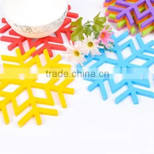 Table Decorative Mesh Snow Style Silicone Table Mat thumbnail-5