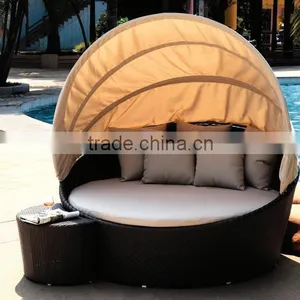 Rattan Bed thumbnail-1