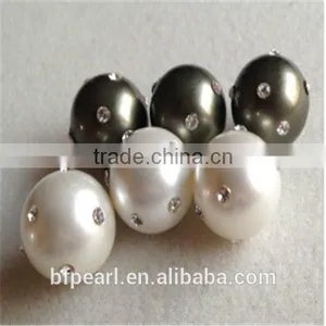 Undrilled 16mm Shell Pearls Bead With 9pieces of 2.4mm Diameter Crystal Beads thumbnail-1