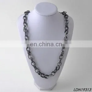 Chunky Link Chain Necklace thumbnail-3