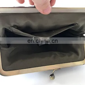 Customized Felt Handbag Coin Bag thumbnail-4