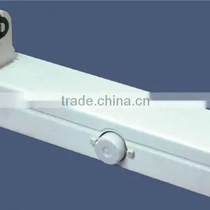 Hot Sale Quality 1200mm T5 T8 Fluorescent Tube Light Bracket thumbnail-1