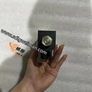 Hyundai Excavator Parts Genuine 3106-91220 Valve-Solenoid for R210LC7 R210LC3 R220-9S R225-7 in Stock thumbnail-1