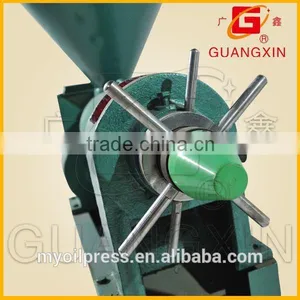 High Purity Spiral Rapeseed Oil Press Expeller Made in China YZYX70-8 thumbnail-6