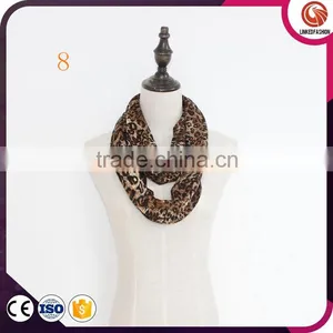 Wholesale Leopard Infinity Scarf Fleece Snood Custom Scarf Soft Polar Heated Scarf Manufacturers thumbnail-1