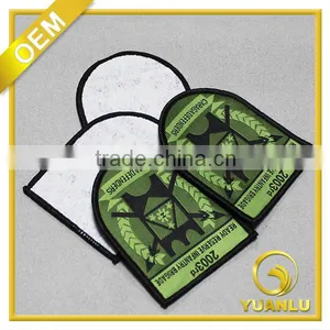 Eco-friendly Customized Clothing Embroidery Woven Label thumbnail-2