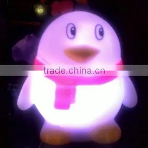 Onaroo Danny The Penguin Portable Night Light With Rainbow Color Change thumbnail-1