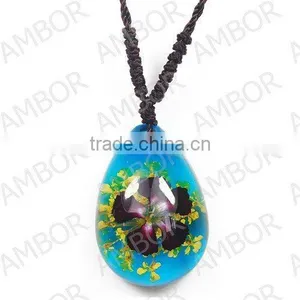 Fashion Jewelry,Souvenir Gift,Real Flower Acrylic Amber Necklace thumbnail-1
