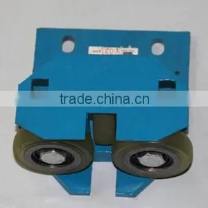 High-speed Elevator Roller Guide Shoes 76x21mm thumbnail-1