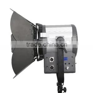 Menik SR-1500 150W Fresnel Lens LED Spotlight thumbnail-1