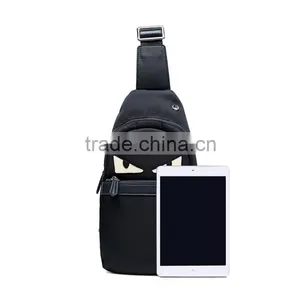 New Design Factory Custom Promotional Men High Quality Nylon Messenger Bag thumbnail-2