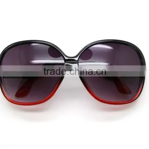 2015 Women's Plastic Sunglasses Wholesale UV400 thumbnail-4