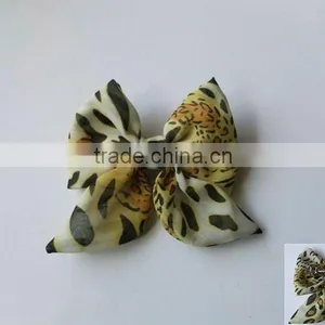 Fashion Barrette With Butterfly Tie thumbnail-1