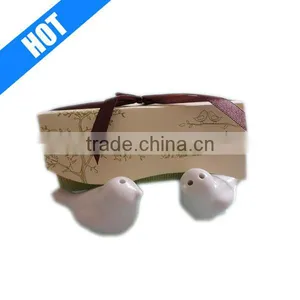 Wedding Decoration "Love Bird" Salt Pepper Shaker Favor Party Decor Wedding Souvenirs Gift thumbnail-1
