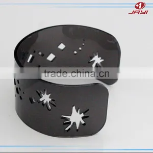 China Factory Fashion Acrylic Lucite Plexiglass Fashion Couple Bracelet and Bangle for Sell thumbnail-4