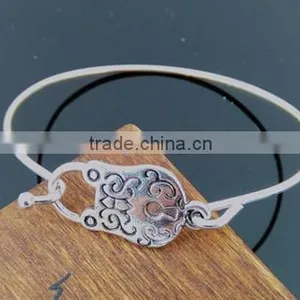 High Quality Zinc Alloy Bangle Vintage Style Alloy Bangle Big Wide Open Alloy Bangle thumbnail-6