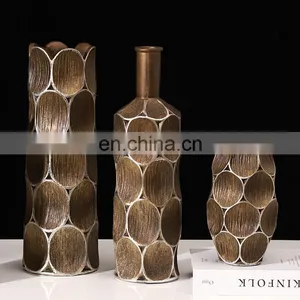 Support Customized Cheap Italian Style Interior Decoration Ornaments Modern Resin Dried Flower Vase thumbnail-1