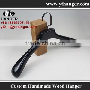 IMY-539 Black Shiny Wooden Hangers Coat Rack thumbnail-2