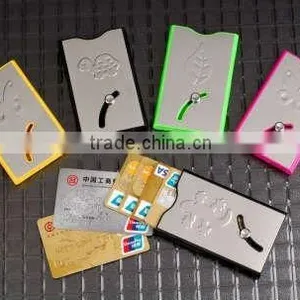 Metal Credit Card Holder thumbnail-1