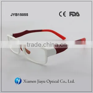 High Quality Fashion Branded Spectacle Frames With a Unique Style thumbnail-1