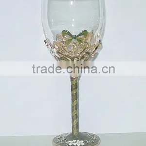 Red Wine Glass thumbnail-1